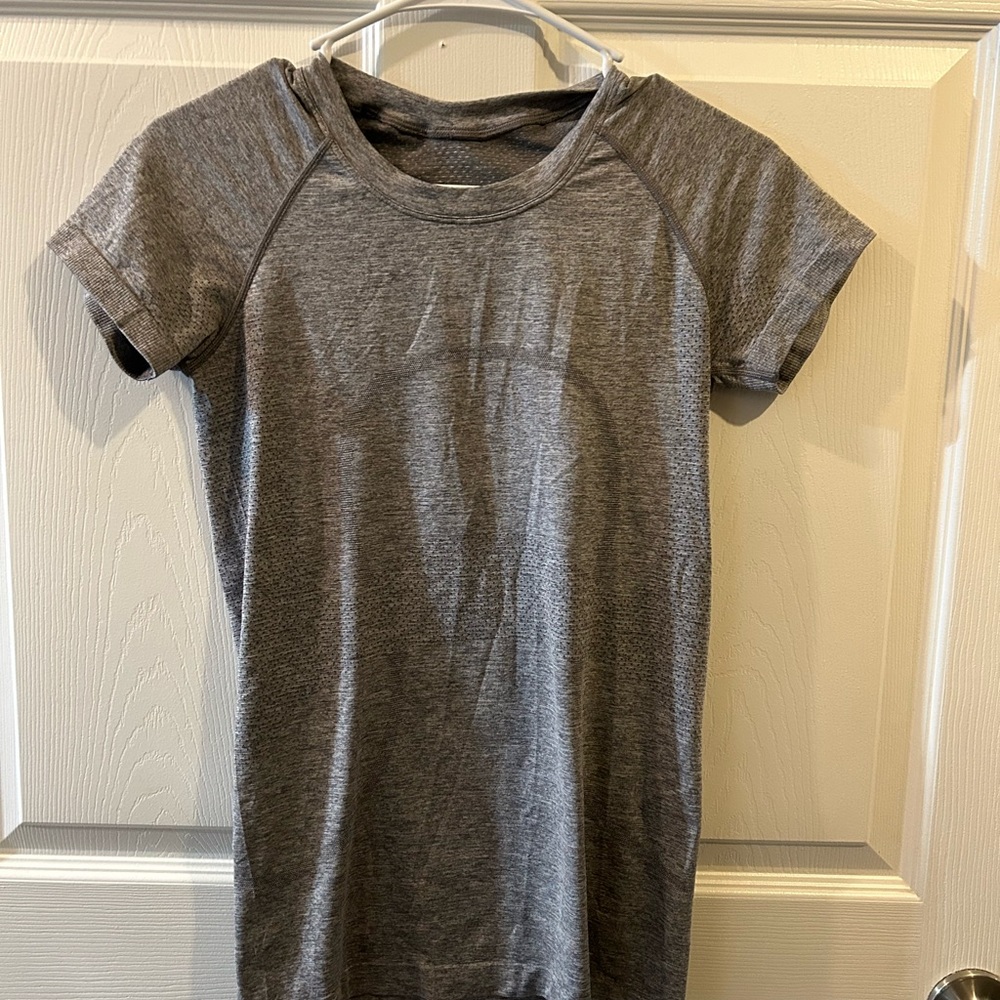 Lululemon Gray Short Sleeve Swiftly Tech